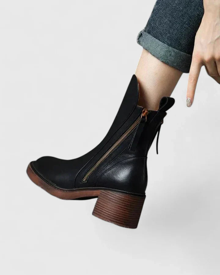 Isay | Orthopedic Boots