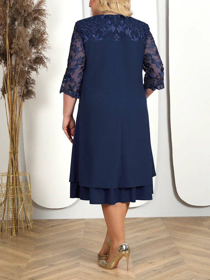 JUDITH - PLUS-SIZE EMBROIDERED DRESS