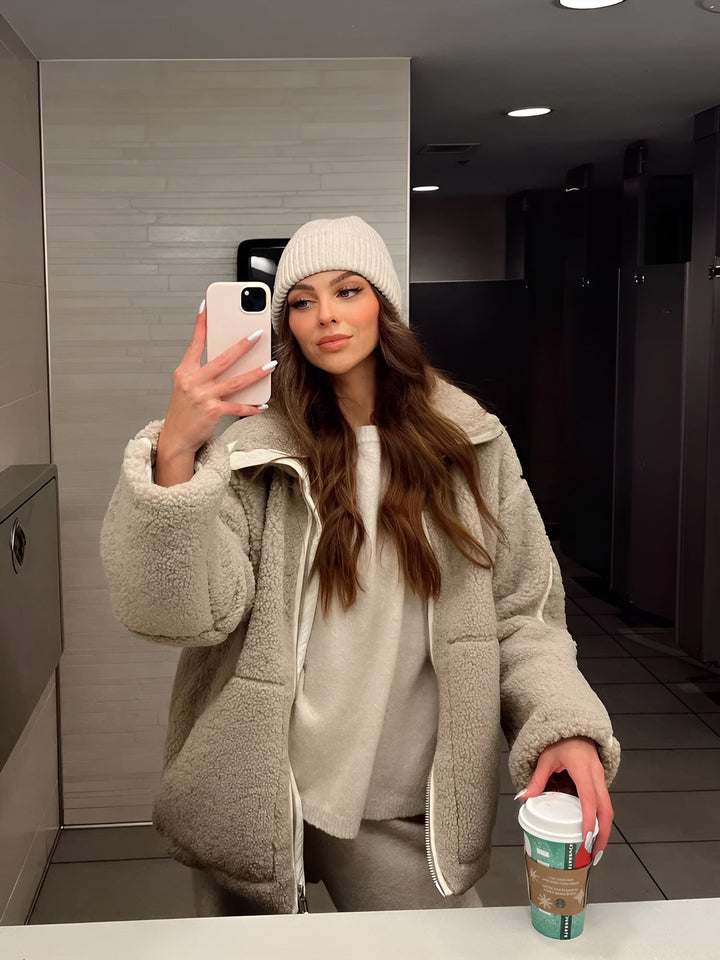 Elsa – Cozy Sherpa Jacket with Zipper